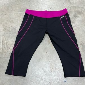 Black with fuchsia around‎ waist and on leggings / Size XL / Bcg brand / O-55